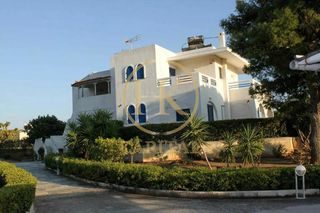 Μονοκατοικία 400 τ.μ. για πώληση