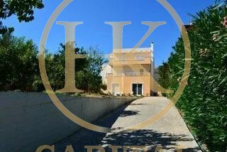 Κτίριο 300 τ.μ. προς πώληση, Μαύρο Λιθάρι