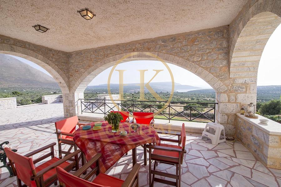 Κτίριο 250 τ.μ. προς πώληση, Μίνα