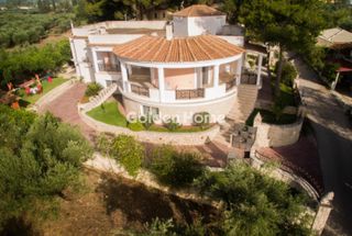 Μονοκατοικία 324 τ.μ. για πώληση
