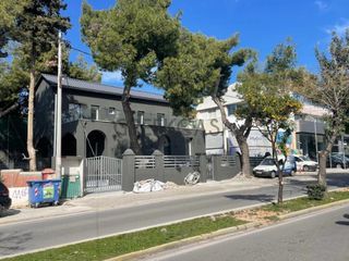 Επιχειρηματικό κτίριο 230 τ.μ. για πώληση