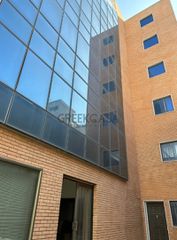 Επιχειρηματικό κτίριο 863 τ.μ. για πώληση