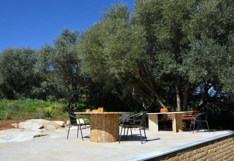 Επιχειρηματικό κτίριο 480 τ.μ. πρός πώληση, Αθήνα - Ανατολικά Προάστια, Μαραθώνας
