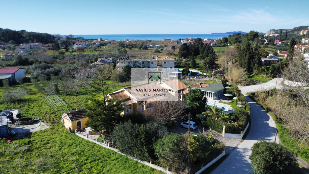 Συγκρότημα διαμερισμάτων 233,28 τ.μ. προς πώληση, Εσπερίες