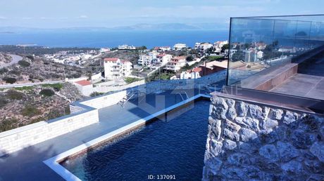 Βίλλα 378 τ.μ. προς πώληση