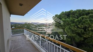 Συγκρότημα διαμερισμάτων 1.210 τ.μ. για πώληση