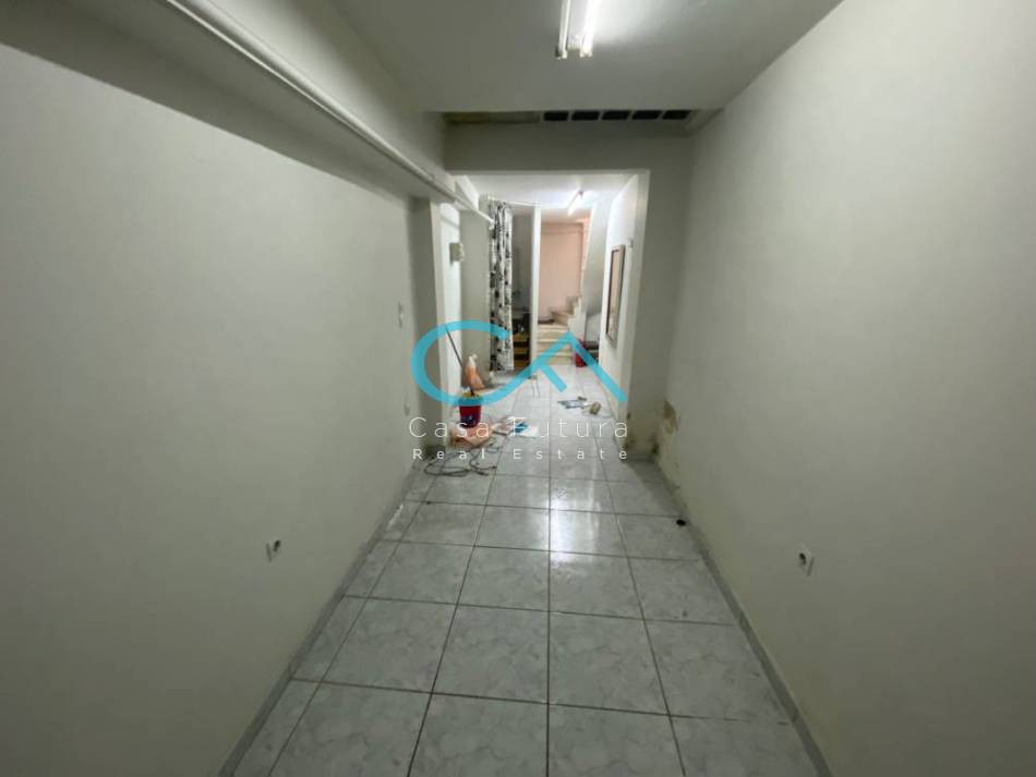 Κατάστημα 42 τ.μ. προς ενοικίαση, Πλατεία Κάνιγγος