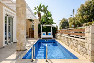 Villa 100 sqm for sale