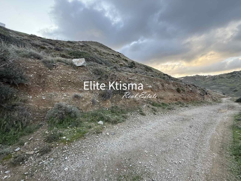 Αγροτεμάχια 4.041 τ.μ. πρός πώληση, Αττική - Υπόλοιπο, Κερατέα