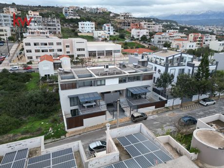Συγκρότημα διαμερισμάτων 239 τ.μ. προς πώληση