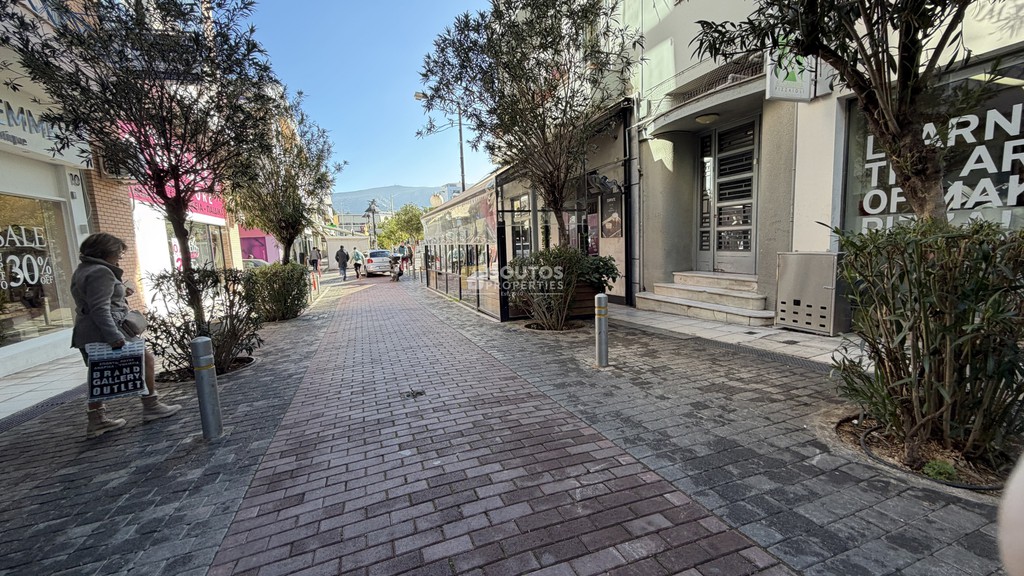 Κατάστημα 530 τ.μ. προς ενοικίαση, Αγία Βαρβάρα Δάφνης