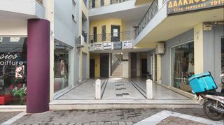 Κατάστημα 35 τ.μ. για ενοικίαση, Μεσσηνία, Καλαμάτα-thumb-3