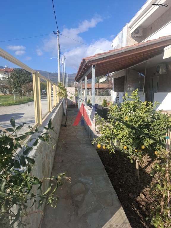 Συγκρότημα διαμερισμάτων 280 τ.μ. προς πώληση, Ασπροβάλτα