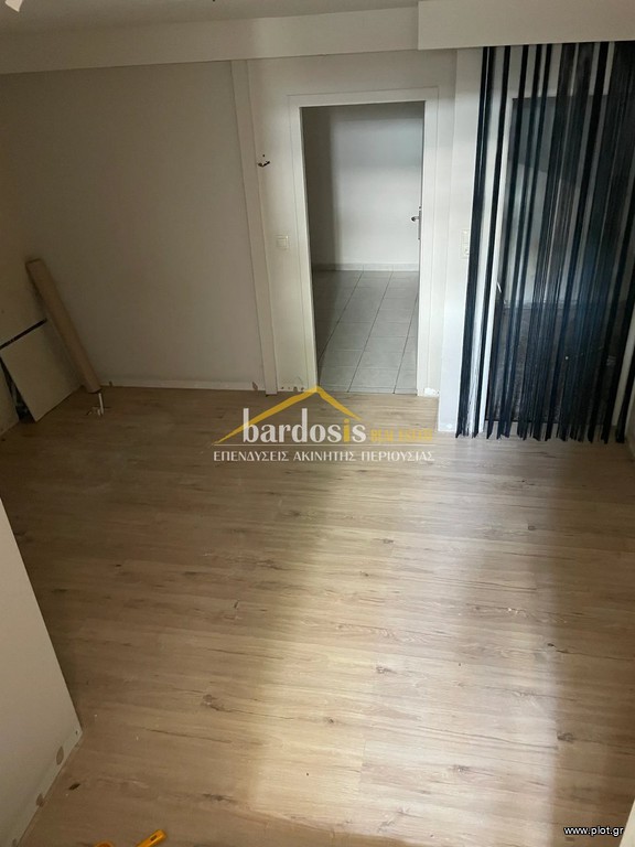 Κατάστημα 120 τ.μ. προς ενοικίαση, Παλαιό Φάληρο
