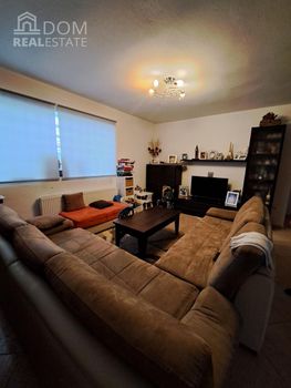 Building 293 sqm for sale