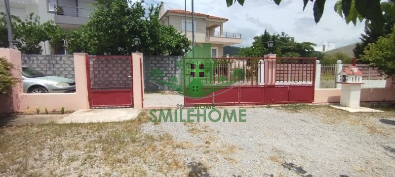 Μονοκατοικία 63 τ.μ. προς πώληση, Πολιτικά