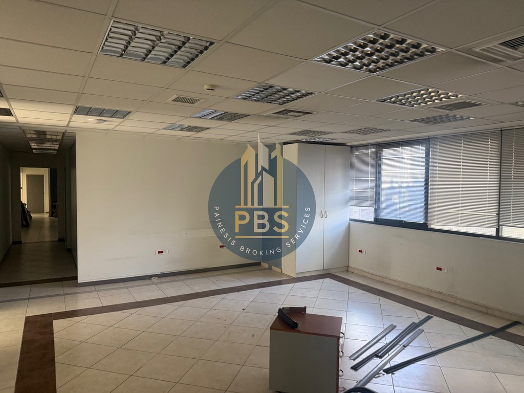 Επιχειρηματικό κτίριο 3.625 τ.μ. πρός ενοικίαση, Αθήνα - Βόρεια Προάστια, Μαρούσι