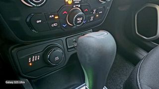 Jeep Renegade 2020 1.3 AUTOMATIC 4×4-thumb-9