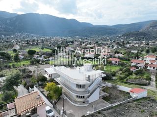 Συγκρότημα διαμερισμάτων 208 τ.μ. για πώληση