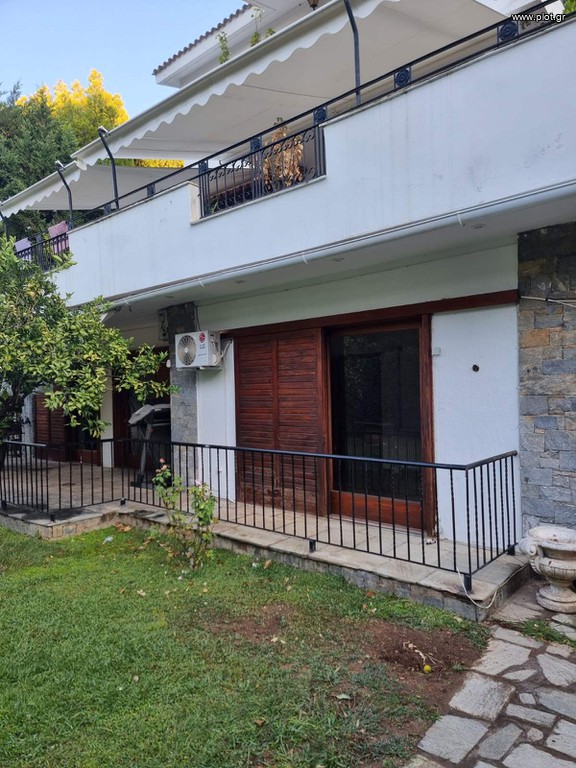 Διαμέρισμα 300 τ.μ. πρός ενοικίαση, Αθήνα - Βόρεια Προάστια, Κηφισιά