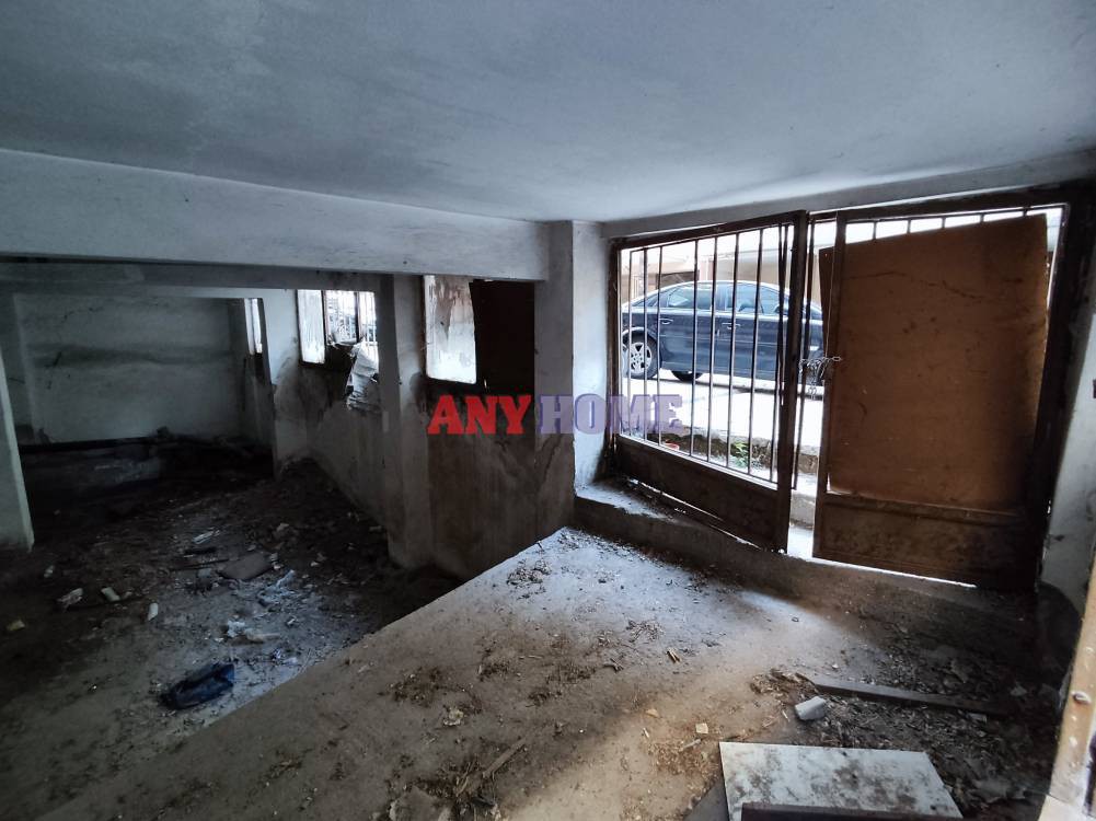 Αποθήκη 300 τ.μ. προς πώληση, Παπάφη