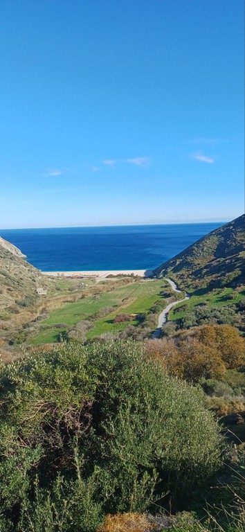 Οικόπεδο 4.600 τ.μ. πρός πώληση, Εύβοια, Μαρμάρι