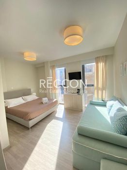 Ξενοδοχείο 900 τ.μ. προς πώληση