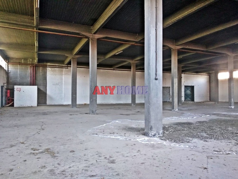 Επιχειρηματικό κτίριο 1.750 τ.μ. προς πώληση, Καλοχώρι Εχεδώρου