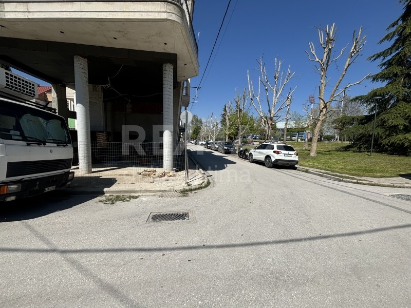 Επιχειρηματικό κτίριο 80 τ.μ. πρός ενοικίαση, Ν. Λάρισας, Λάρισα
