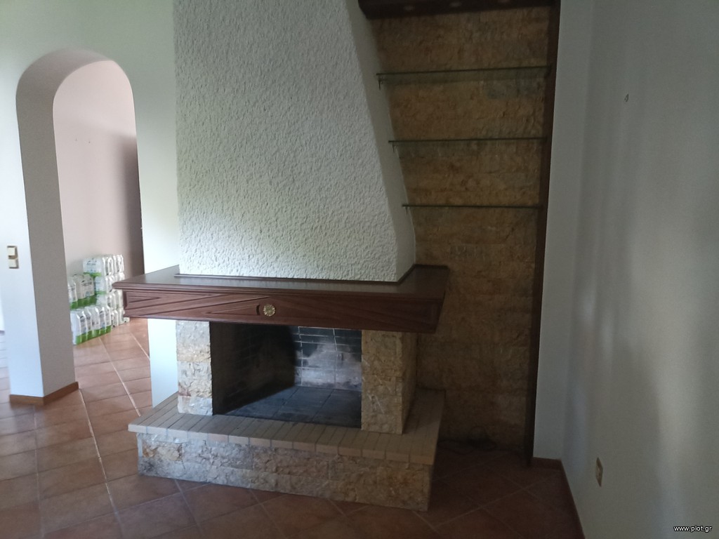 Μεζονέτα 190 τ.μ. πρός ενοικίαση, Αθήνα - Βόρεια Προάστια, Δροσιά