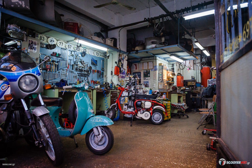 ΜΗΧΑΝΙΚΟΣ-ΒΟΗΘΟΣ ΜΗΧΑΝΙΚΟΥ