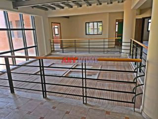 Office 250 sqm for rent