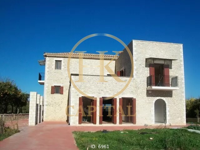 Βίλλα 300 τ.μ. πρός πώληση, Λακωνία, Μυστράς