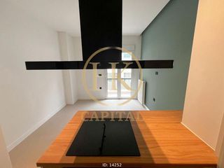 Διαμέρισμα 50 τ.μ. για πώληση, Πειραιάς, Αγία Σοφία-thumb-2