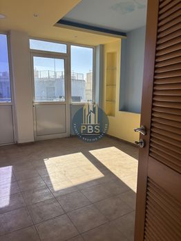 Γραφείο 85 τ.μ. πρός ενοικίαση