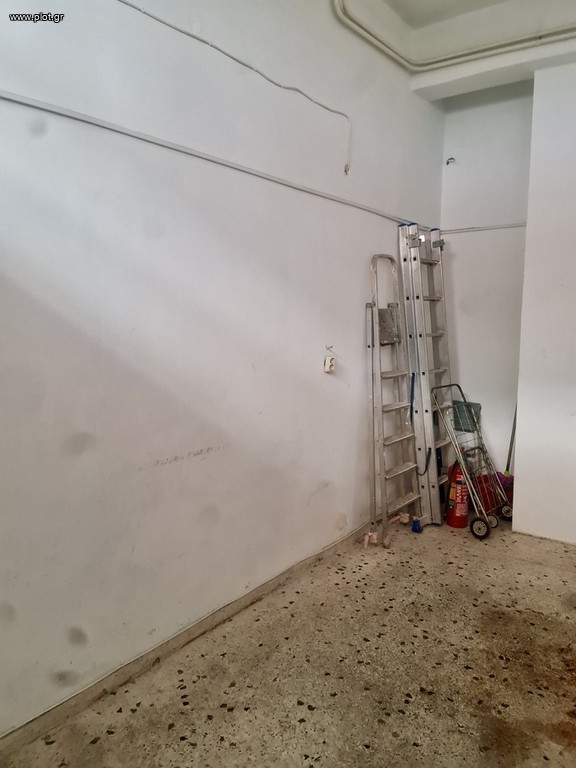 Αποθήκη 18 τ.μ. πρός ενοικίαση, Αθήνα - Δυτικά Προάστια, Περιστέρι