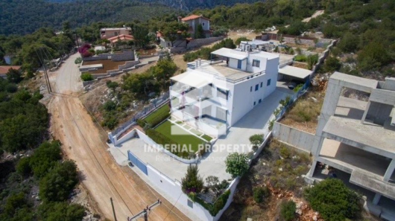 Βίλλα 300 τ.μ. πρός πώληση, Κορινθία, Σολύγεια