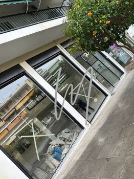 Κατάστημα 210 τ.μ. πρός ενοικίαση