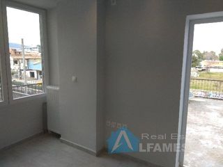 Διαμέρισμα 75 τ.μ. για πώληση, Πειραιάς, Νέο Φάληρο-thumb-2