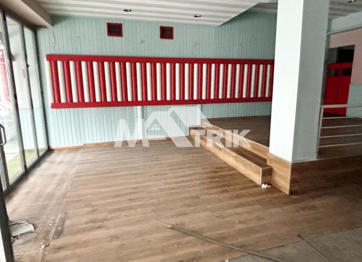 Κατάστημα 128 τ.μ. πρός πώληση, Θεσσαλονίκη - Περιφ/Κοί Δήμοι, Πολίχνη