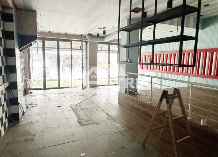 Κατάστημα 128 τ.μ. πρός πώληση, Θεσσαλονίκη - Περιφ/Κοί Δήμοι, Πολίχνη