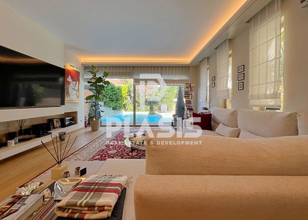 Maisonette 340 sqm for sale, Athens - South, Voula
