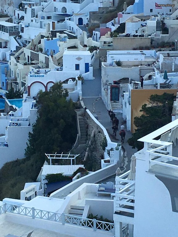 Οικόπεδο 23.200 τ.μ. προς πώληση, Θήρα