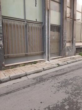 Store 255 sqm for sale