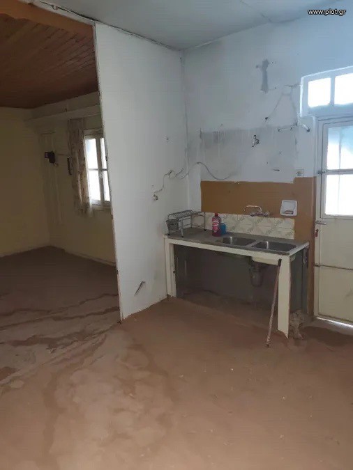 Επιχειρηματικό κτίριο 260 τ.μ. προς πώληση, Λαχαναγορά Αγίου Ιωάννη Ρέντη