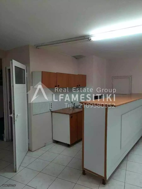 Αποθήκη 210 τ.μ. προς πώληση, Πλατεία Βάθης