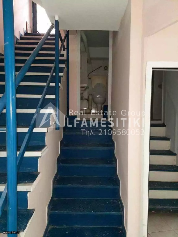 Αποθήκη 210 τ.μ. προς πώληση, Πλατεία Βάθης