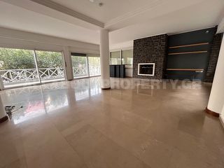Μονοκατοικία 283 τ.μ. για ενοικίαση