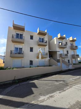 Building 392 sqm for sale