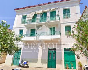Building 747 sqm for sale